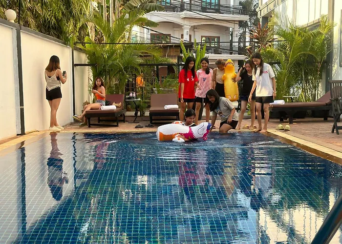 Maha Kali Hotel